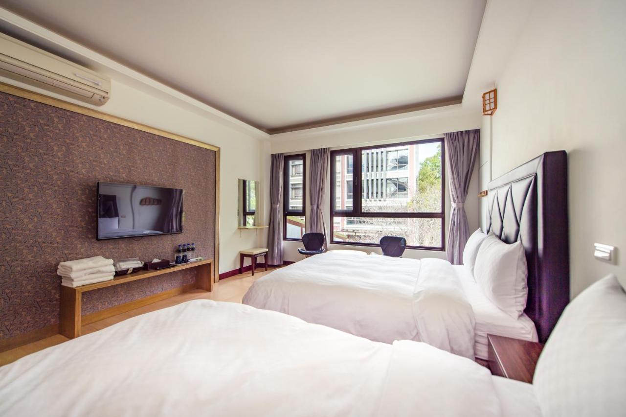 Moonlake B&B Yuchi Dış mekan fotoğraf